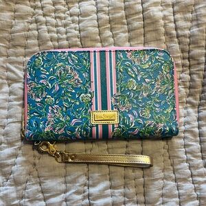 Lilly Pulitzer Travel Wallet Wristlet Passport Wallet Leather Chick Magnet